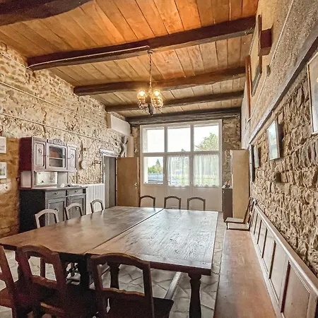 Holiday home Beautiful In With Wifi Pressigny (Haute-Marne)